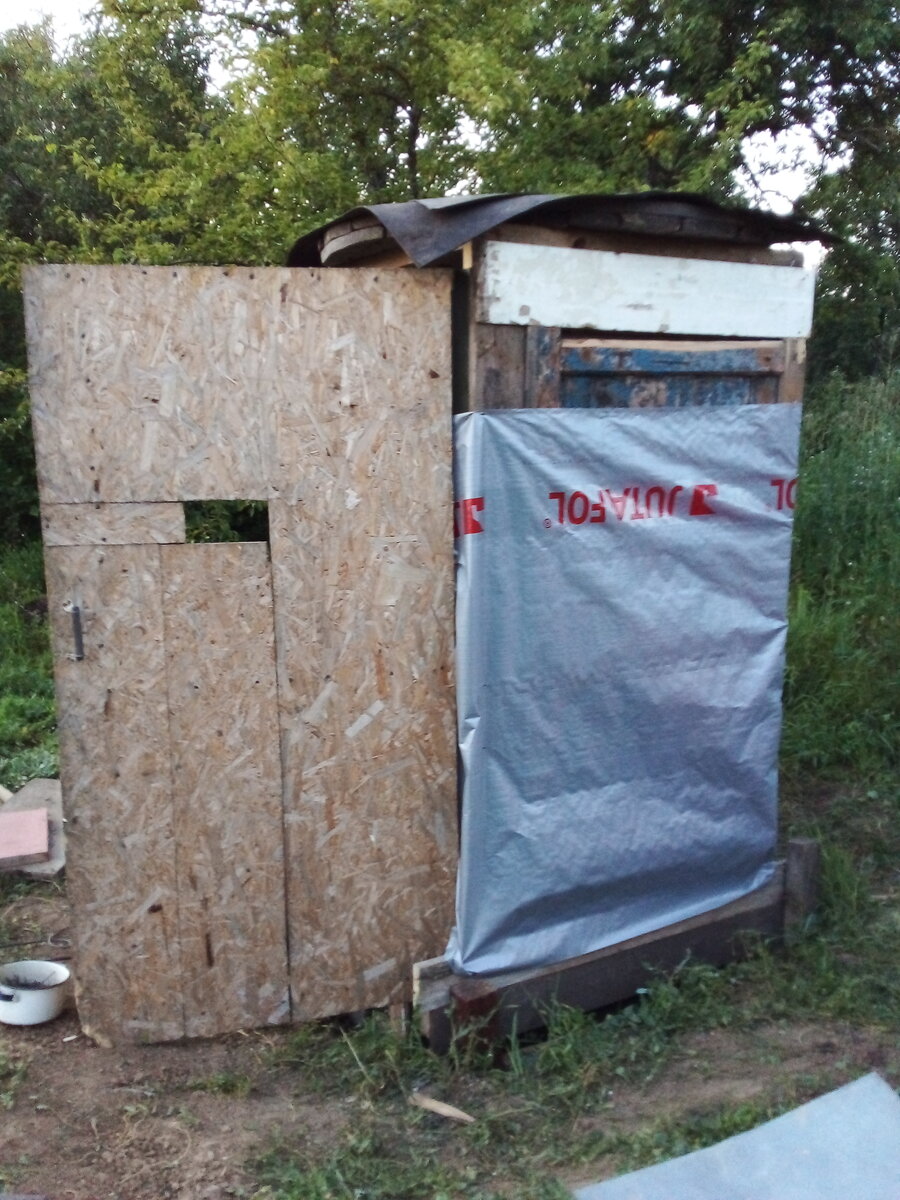 Дверь пока такая 