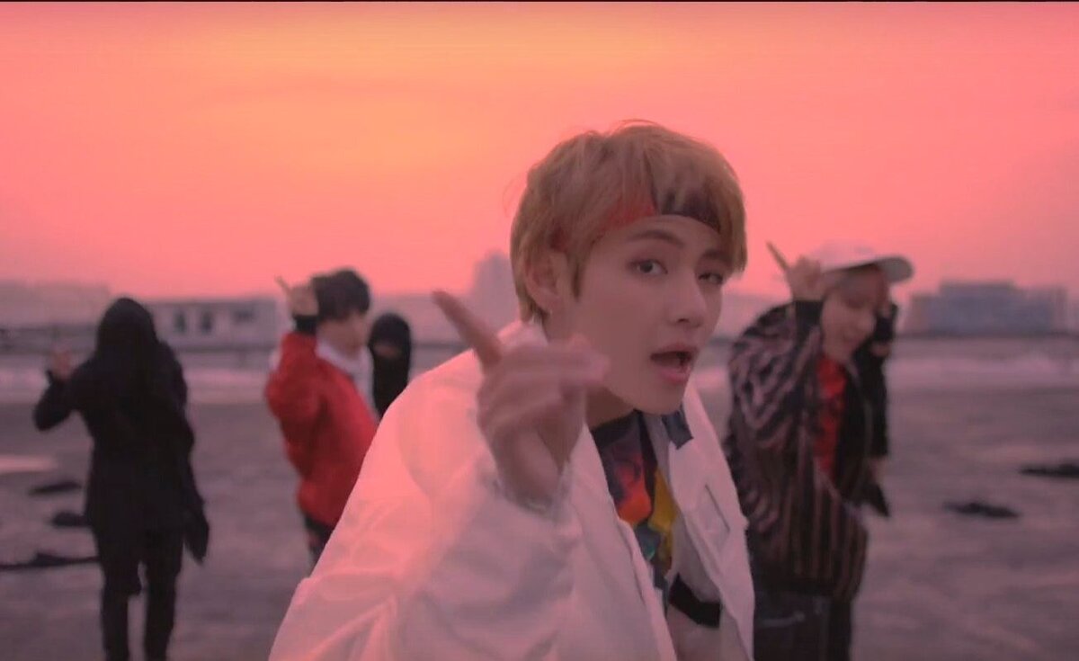 Если сдашься Тэхён тебя наругает!