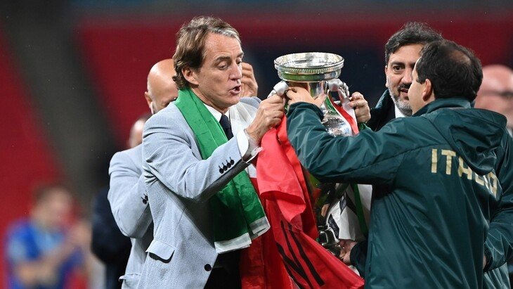 Главный тренер сборной Италии - Роберто Манчинни