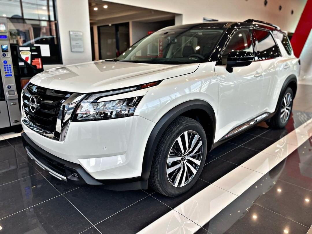 Nissan Pathfinder. Источник иллюстрации - Яндекс.Картинки