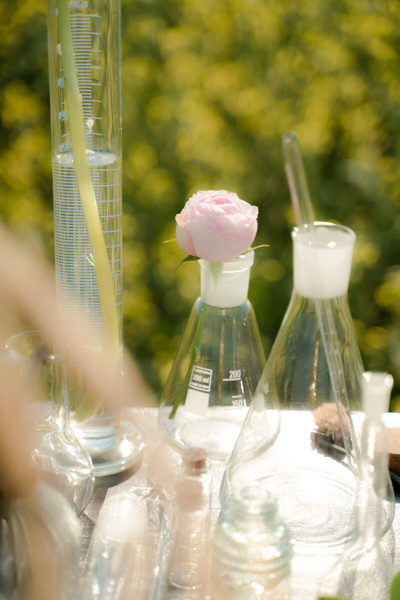 Профессия парфюмер. Рассказываем, где учиться профессии парфюмер и ...