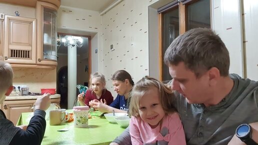 7 я колесниковы. Семья колесниковых. Блогер семья колесниковой. 7 я колесниковы. 7я колесниковы ютуб.