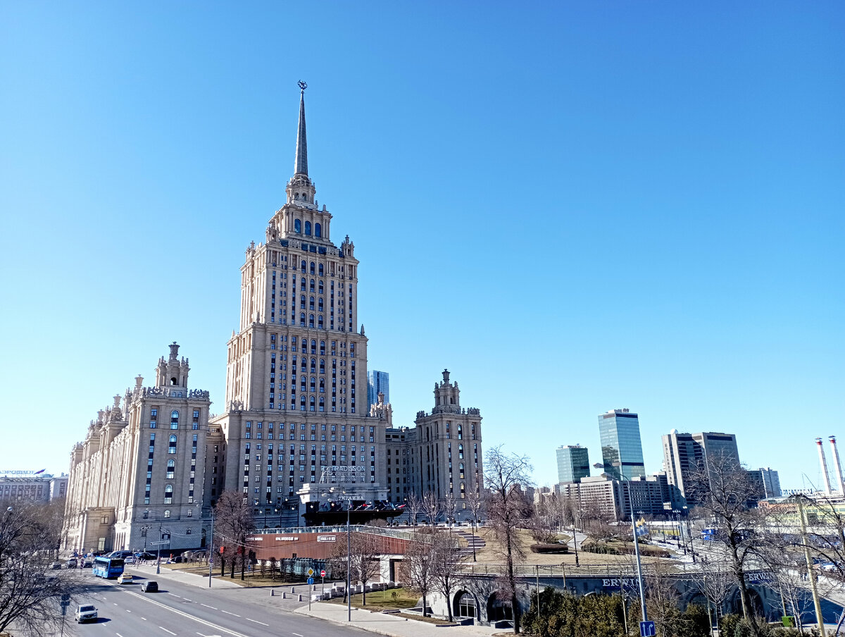 8. Сталинские высотки - небоскребы советского времени | В перекрестии дорог  (бюджетная Россия) | Дзен