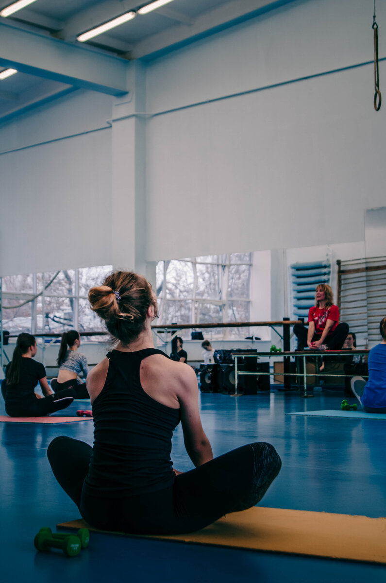 Снимаем напряжение, убираем головную боль с помощью упражнений