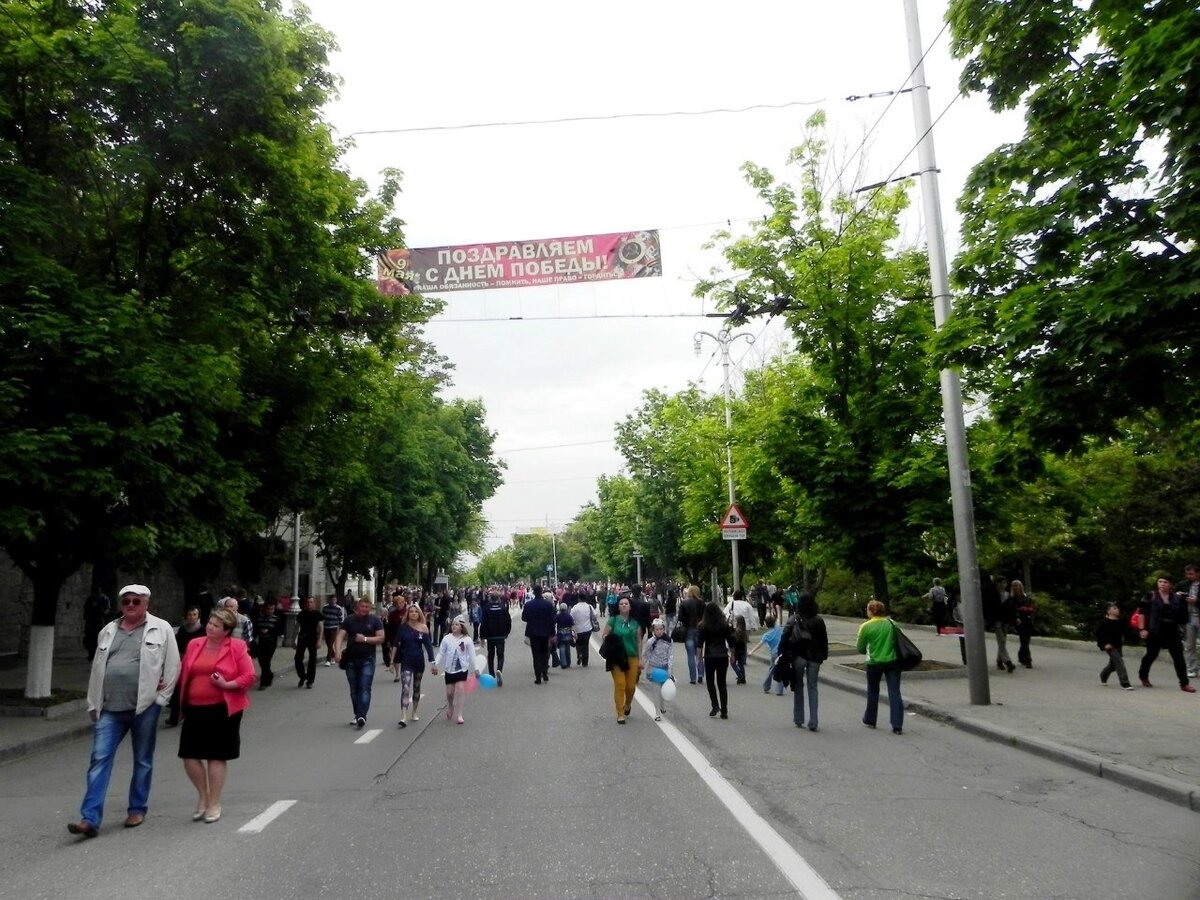 День Победы в Севастополе, наряду с днем ВМФ, один из двух главных праздников.-5-2