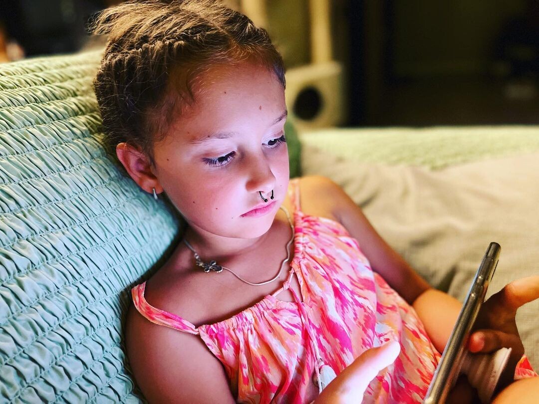    Агата Муцениеце показала дочь с "пирсингом"Соцсети Агаты Муцениеце