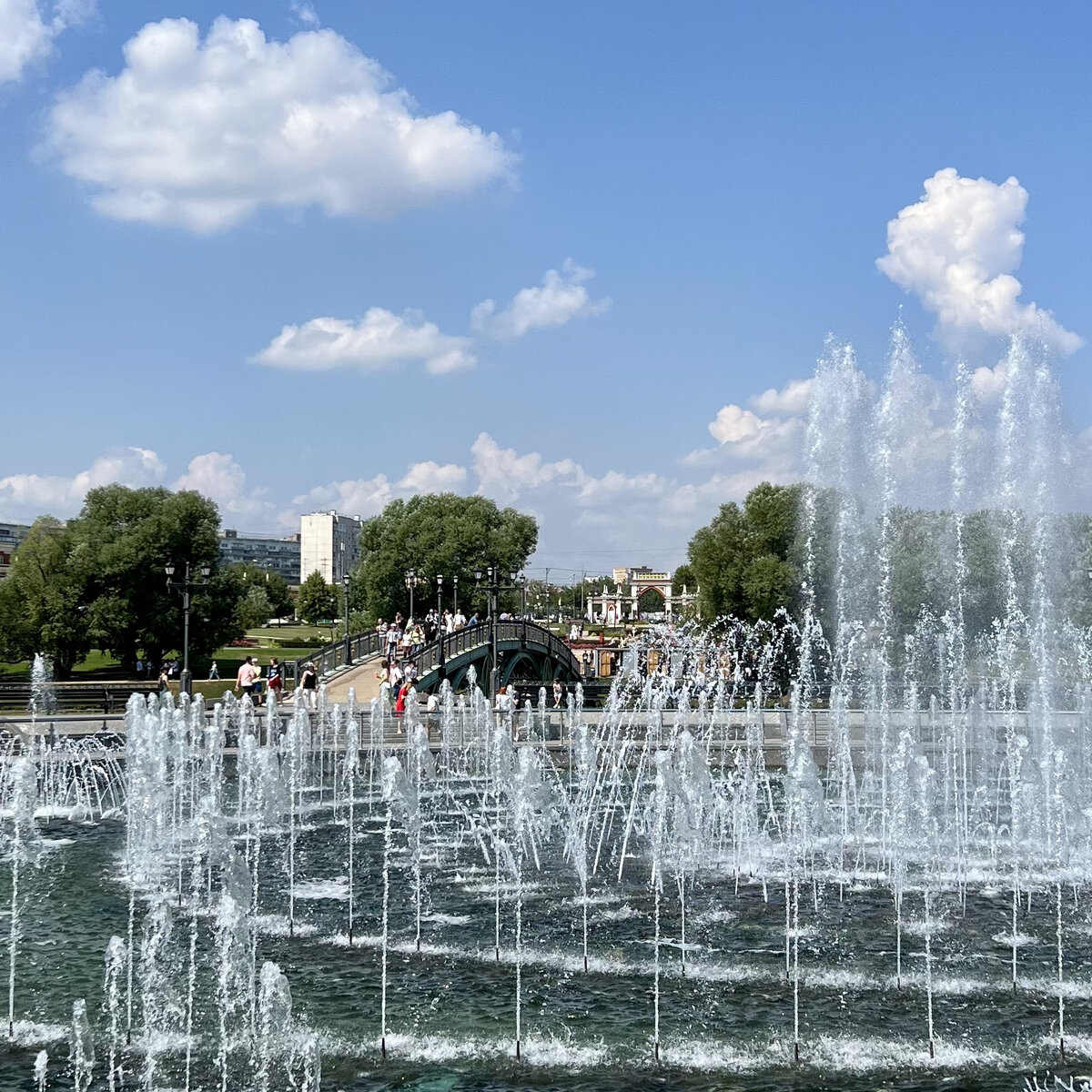 Фонтан на главной площади