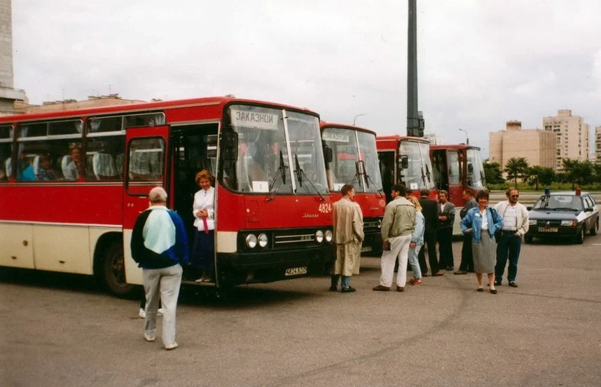 Ikarus 256