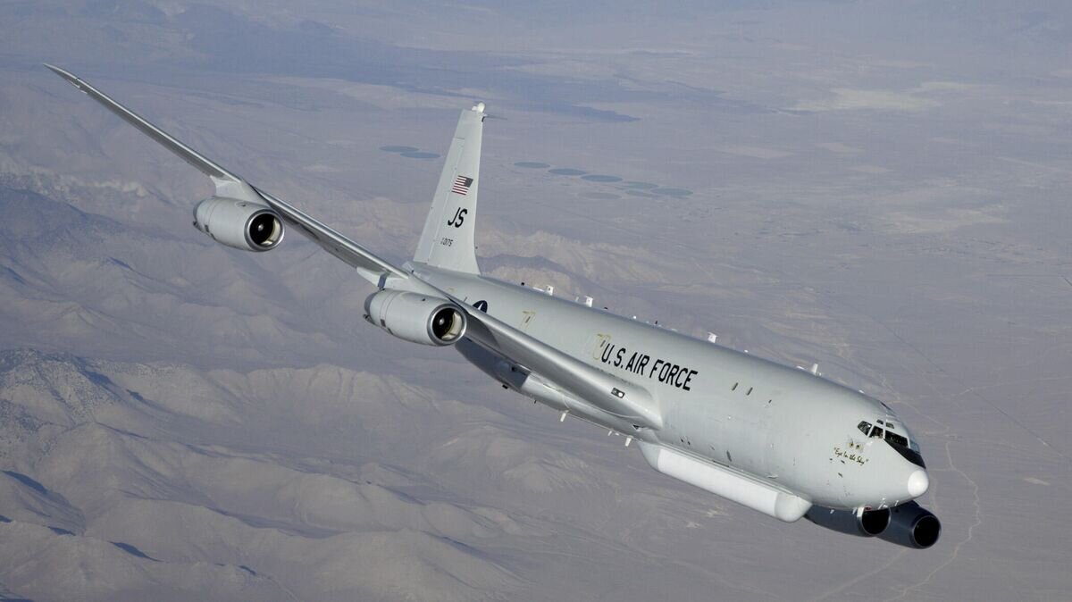    Американский разведывательный самолет E-8C Joint STARSCC0 / U.S. Air Force /