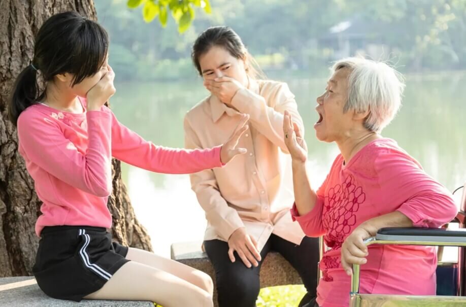    Причина того, почему от пожилых людей исходит странный запах, наконец-то раскрыта