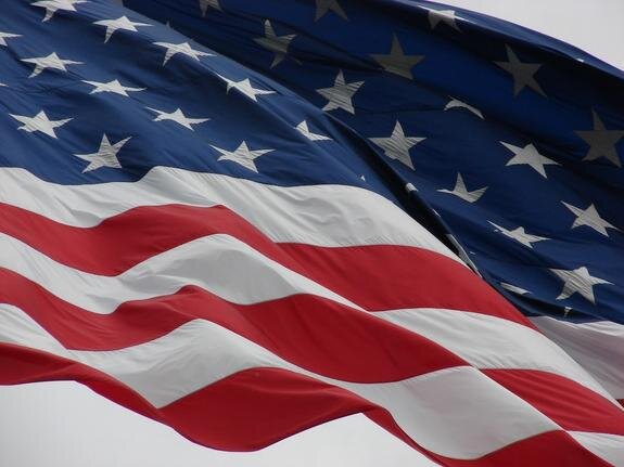    флаг США, https://unsplash.com/photos/48elRjHbXRY