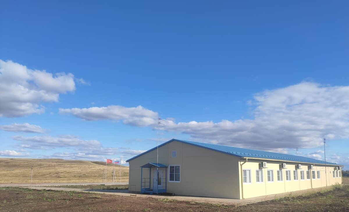   В Матвеевском районе АО «Ойлгазтэт» для своих сотрудников построило новое общежитие Марина Шарт