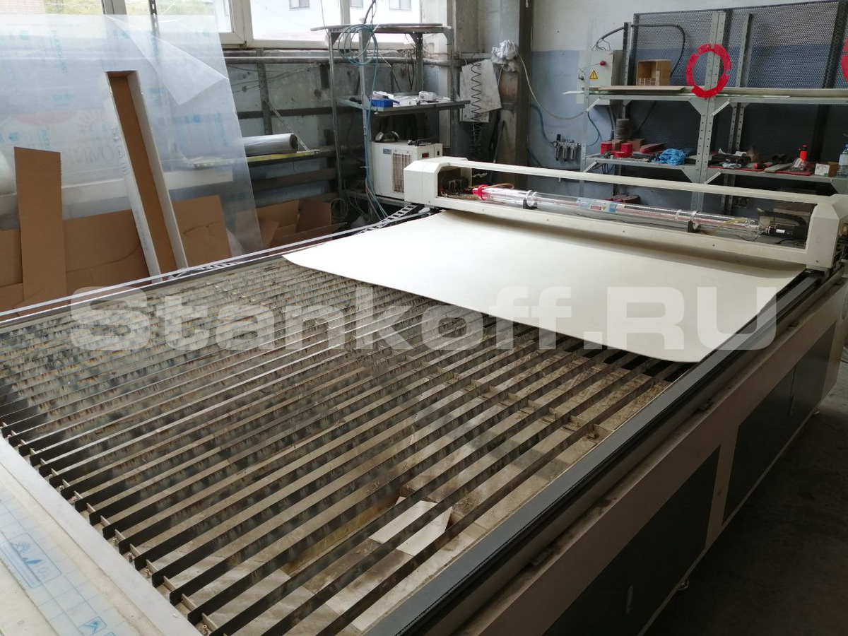 Лазерный гравировальный станок с ЧПУ LM 2030 
