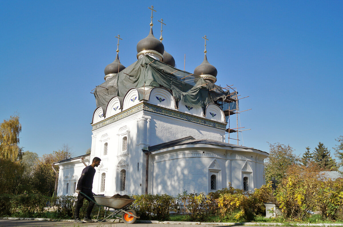 Церковь Покрова Пресвятой Богородицы в Братцеве