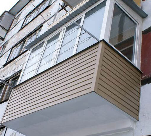 Внешняя обшивка балкона