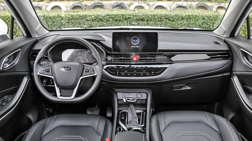 JAC S4 салон