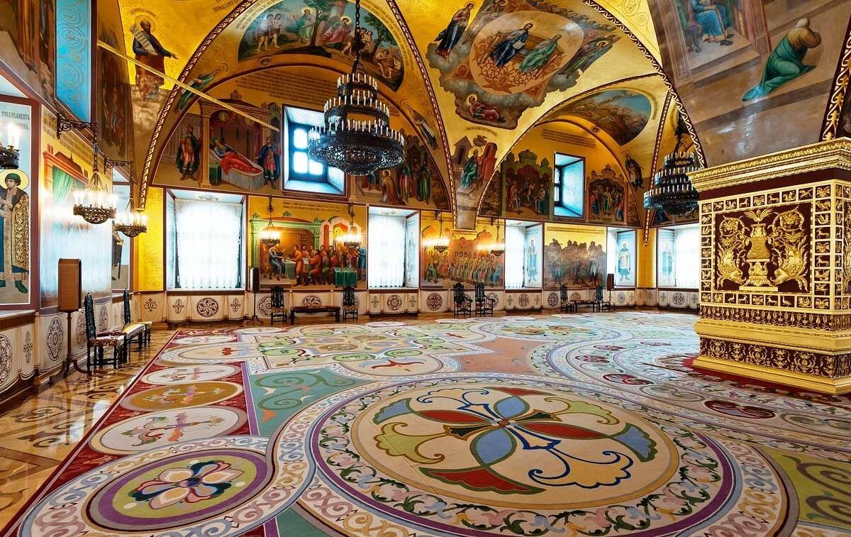  Грановитая палата – один из самых красивых и интересных памятников архитектуры в Московском Кремле.-2