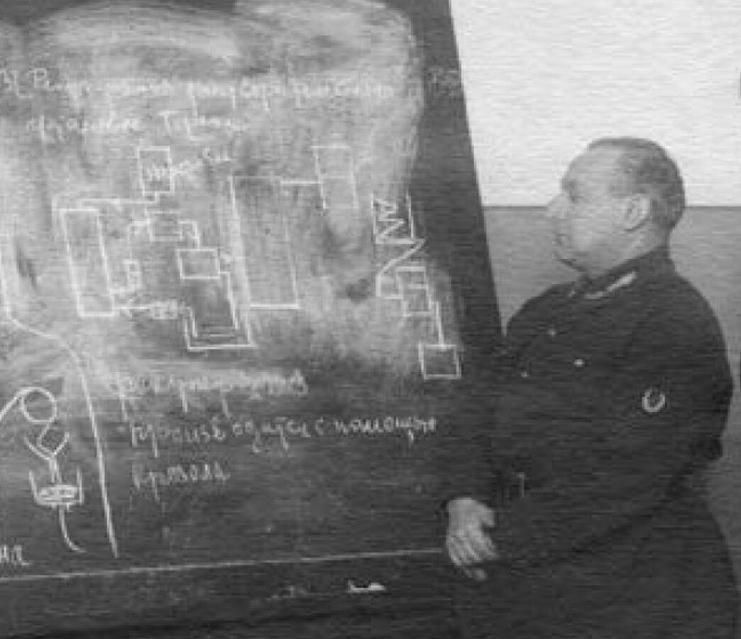 доцент, заместитель начальника учебной части ФИПО М.Н. Вассерман 