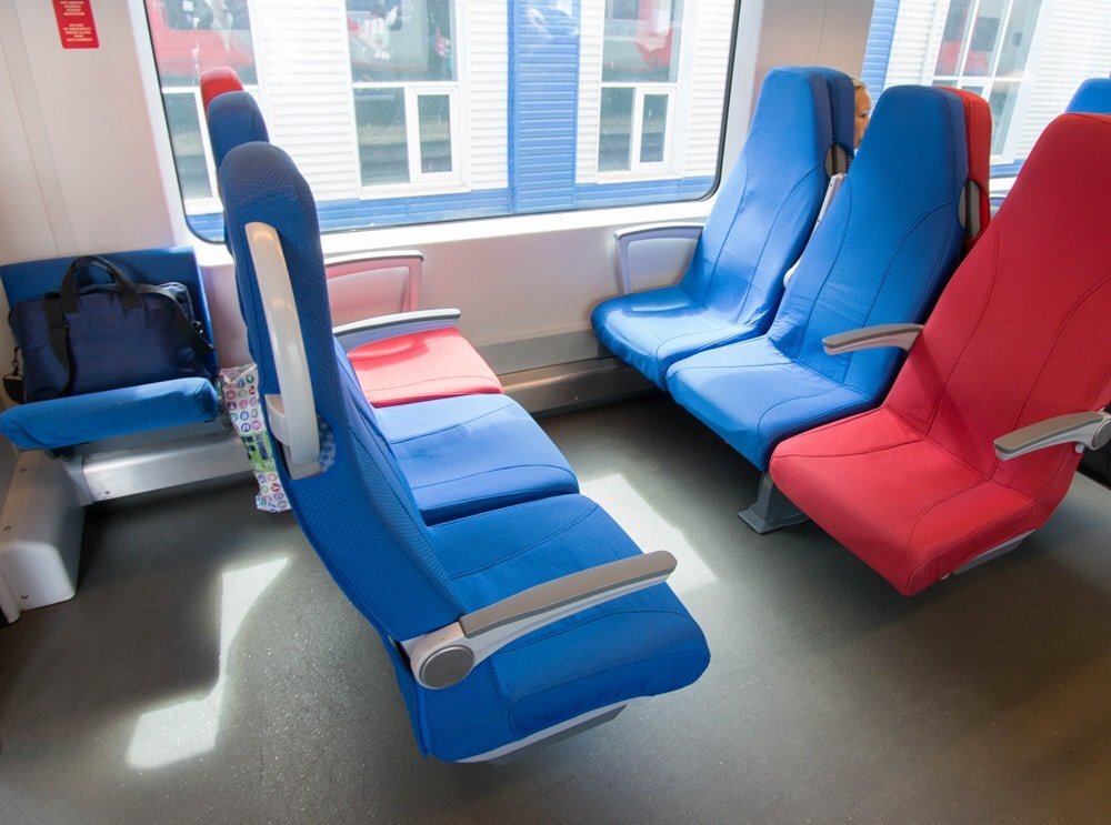 Компоновка салона ЭС1 «Ласточка»