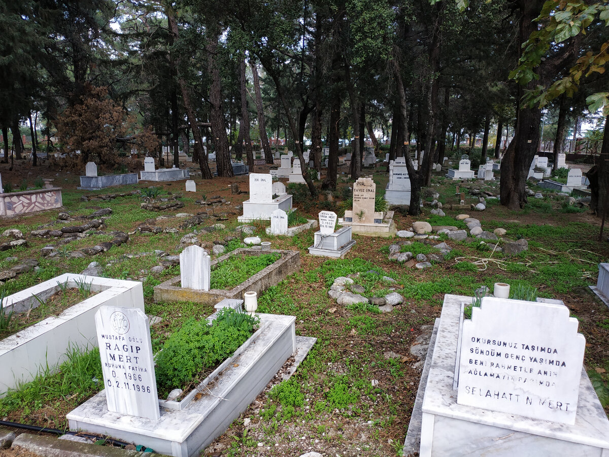 В турции кладбище