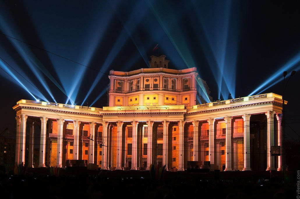 Famous russian theatre. Театр Советской армии Москва. Центральный театр Российской армии. Театр Центральный Академический театр Российской армии. ЦАТРА театр армии.