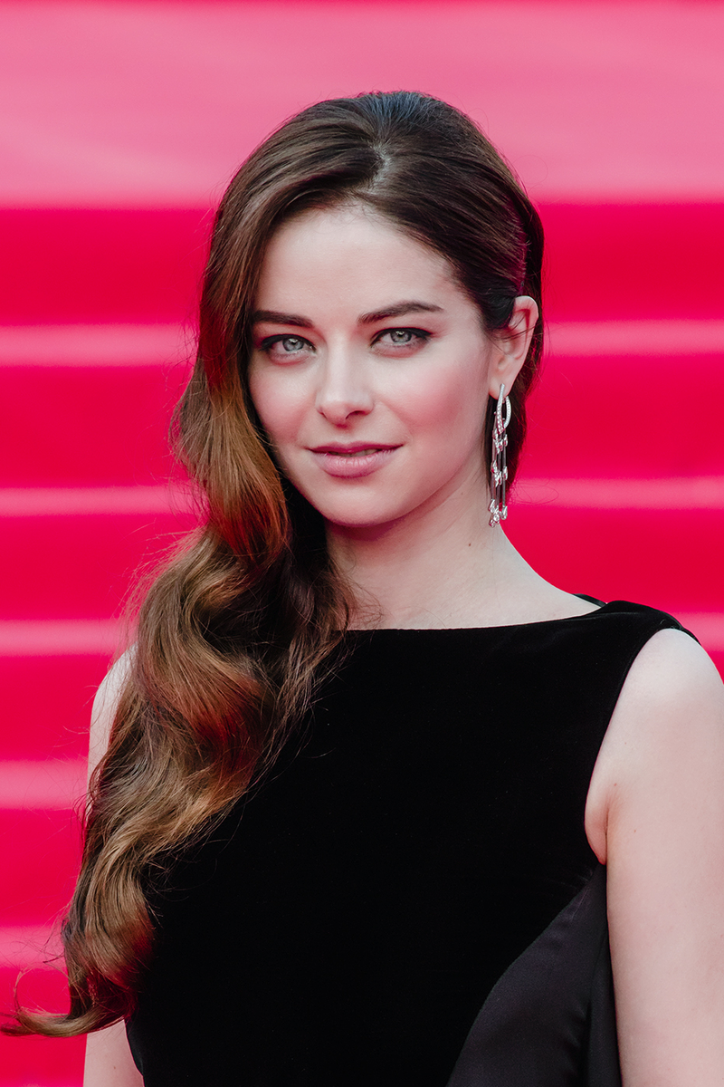 элизабет олсен. бритт робертсон. бритт робертсон фото. хлоя грейс морец 2013. самые популярные молодые актрисы.