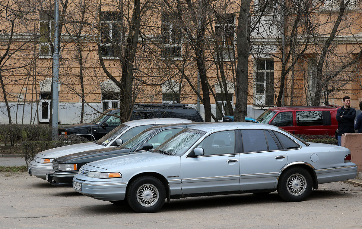 полноразмерные седаны 