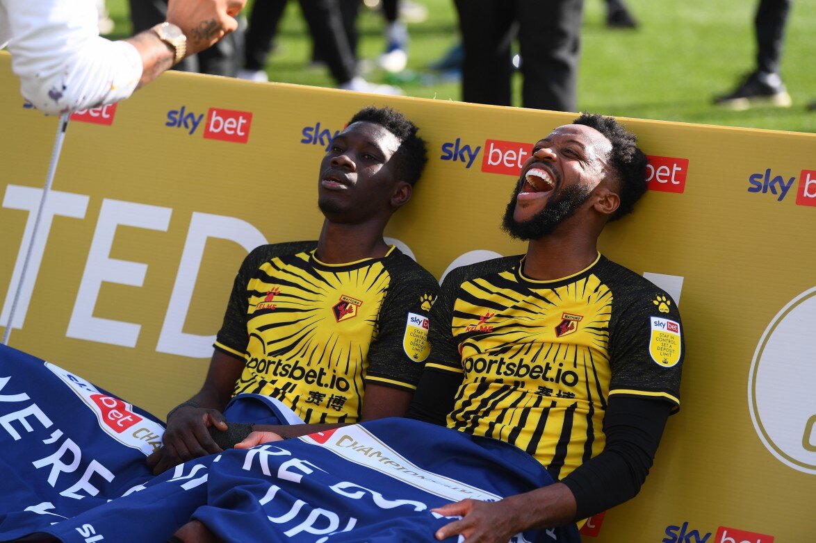 Футболисты Уотфорда празднуют промоушен