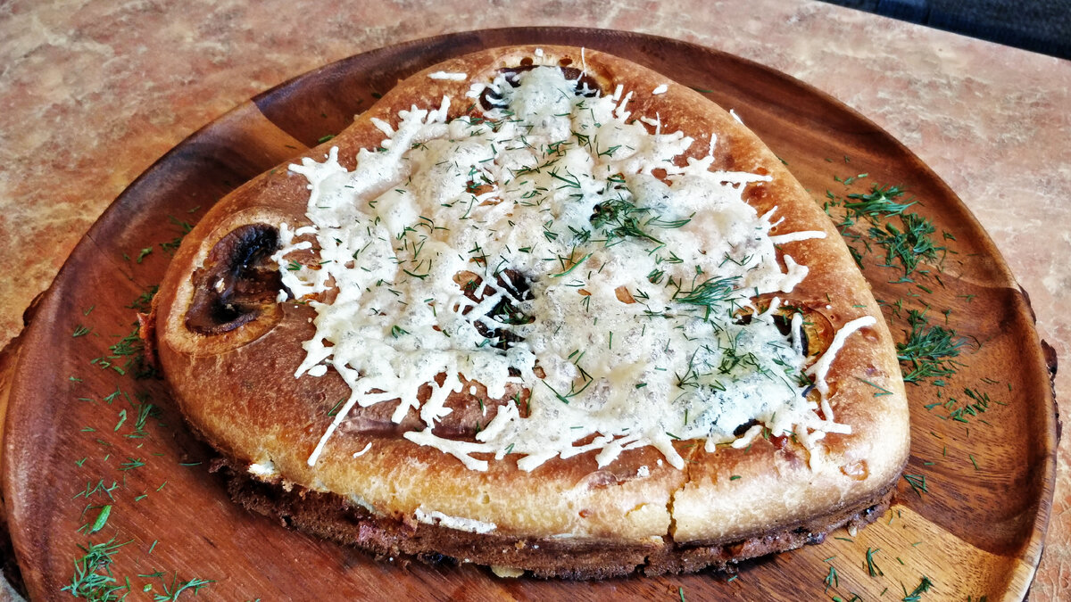 Заливной пирог с курицей и грибами