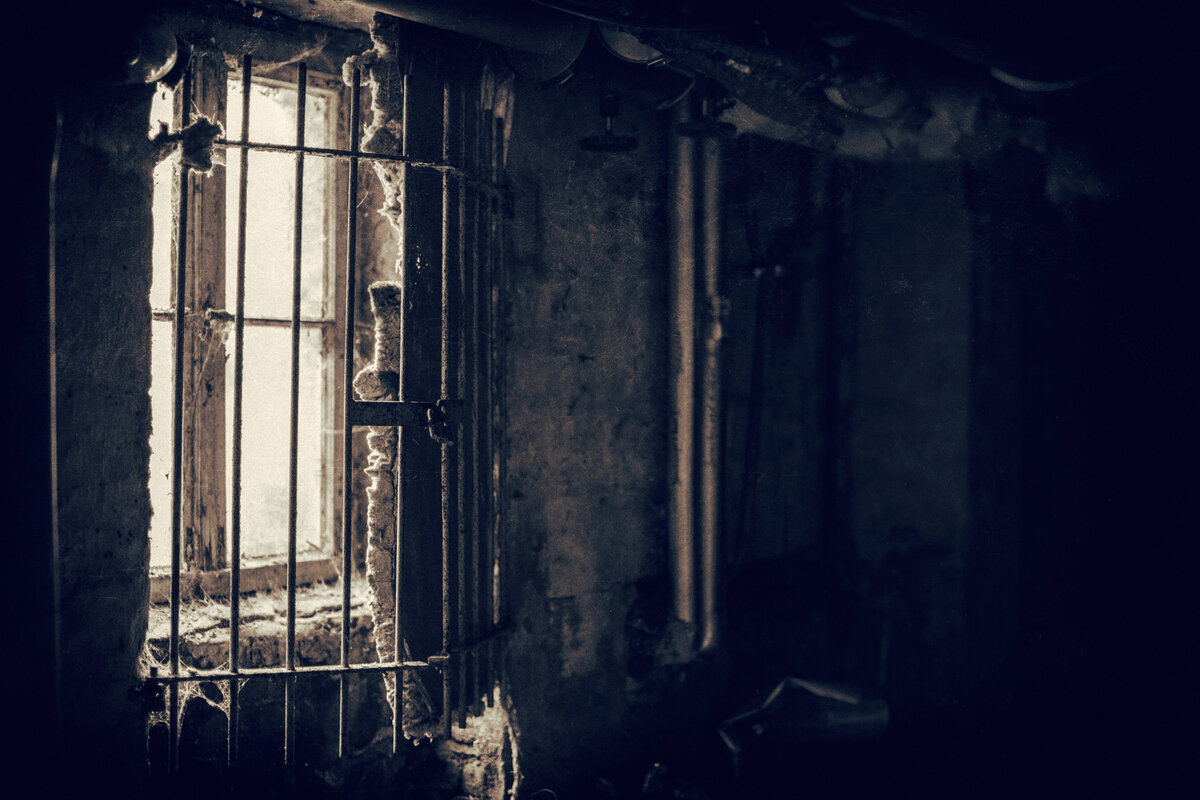 "Настоящая история злой мачехи", Екатерина Широкова. Фото Denny Müller Unsplash