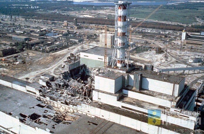 CHERNOBYL, UKRAINE, USSR - MAY 1986: Chernobyl nuclear power plant a few weeks after the disaster. Chernobyl, Ukraine, USSR, May 1986. (Photo by Laski Diffusion/Getty Images)