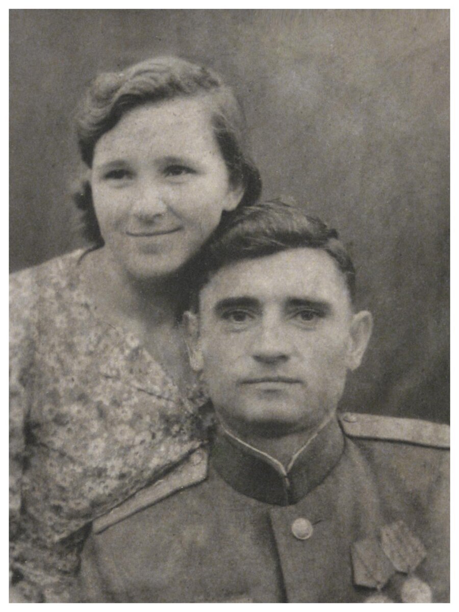 Мама и отец свекрови: Нина (22г.) и Никифор (31г.) во время войны 1943 г.