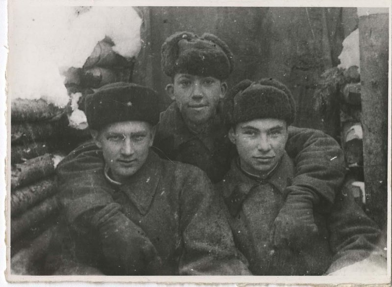 Юрий Никулин на фронте. 1942 год