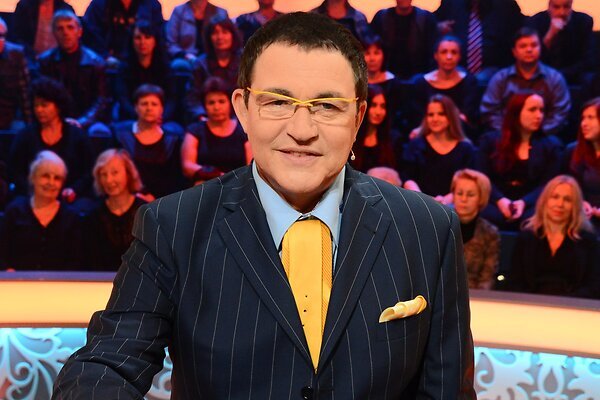 Стильный ведущий «Кто хочет стать Миллионером?»