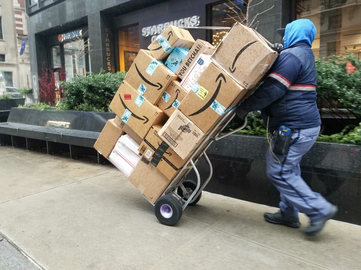 На 7% упало число работающих курьерами на территории США