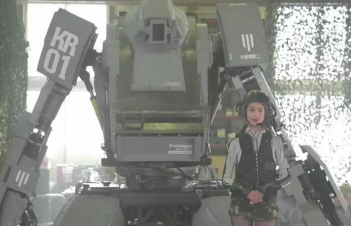 Удивительный робот Kurata.