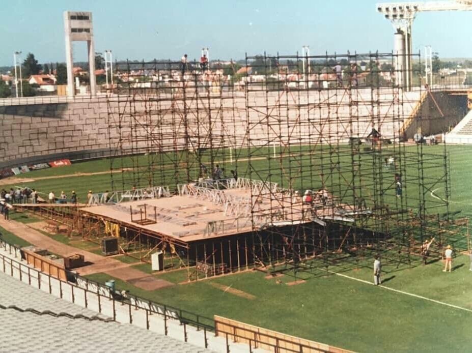 Стадион Хосе Мария Минелья (Мар-дель-Плата) готовится принять английскую группу (4 марта 1981 года)