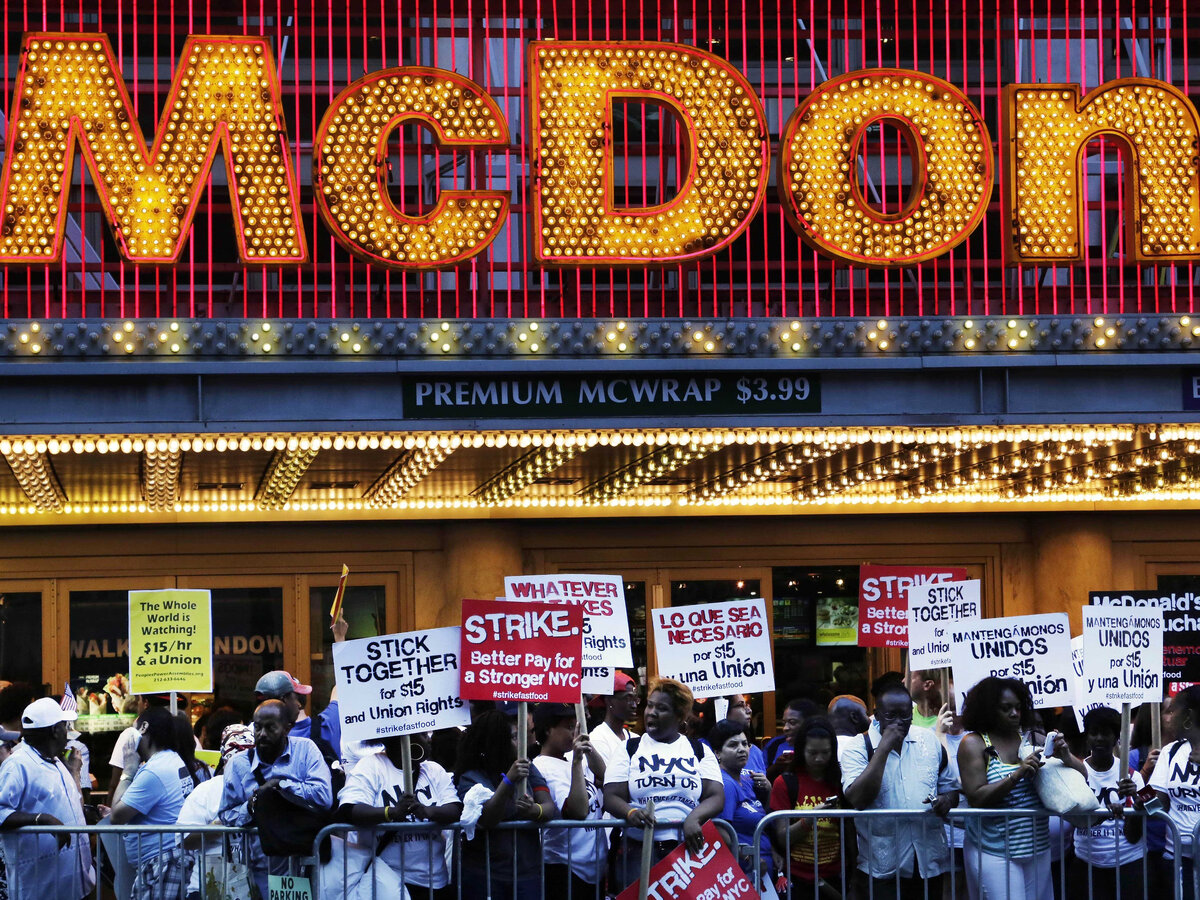 Протесты сотрудников «McDonald's» в рамках "Битвы за пятнадцать долларов"