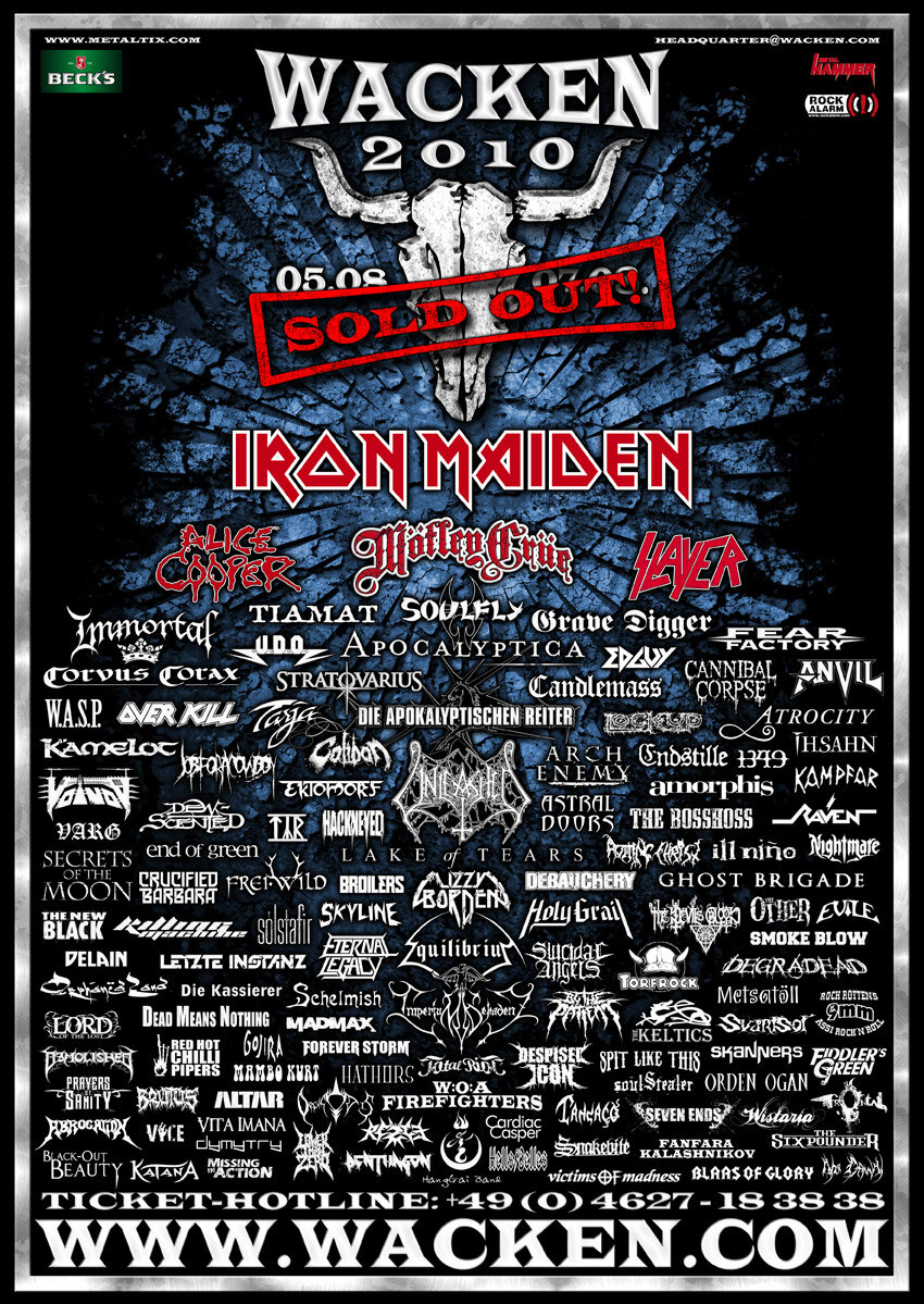 на фото плакат с выступающими на фестивале группами