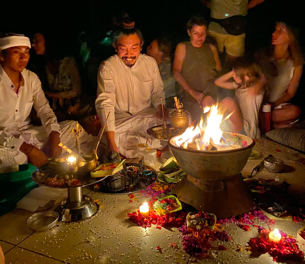 Церемония Агнихотра - очищение огнём