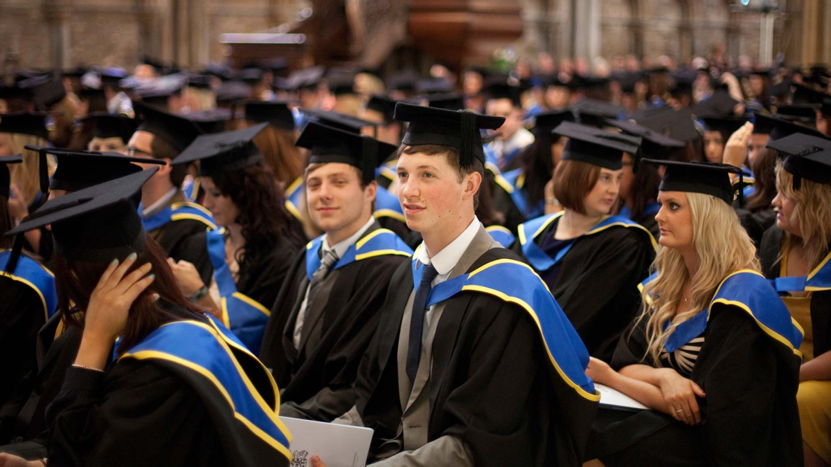 Oxford student. Оксфордский университет (University of Oxford), Великобритания. Кембриджский университет выпускники Кембриджского университета. Оксфордский университет выпускники Оксфордского университета. Оксфорд университет студенты.