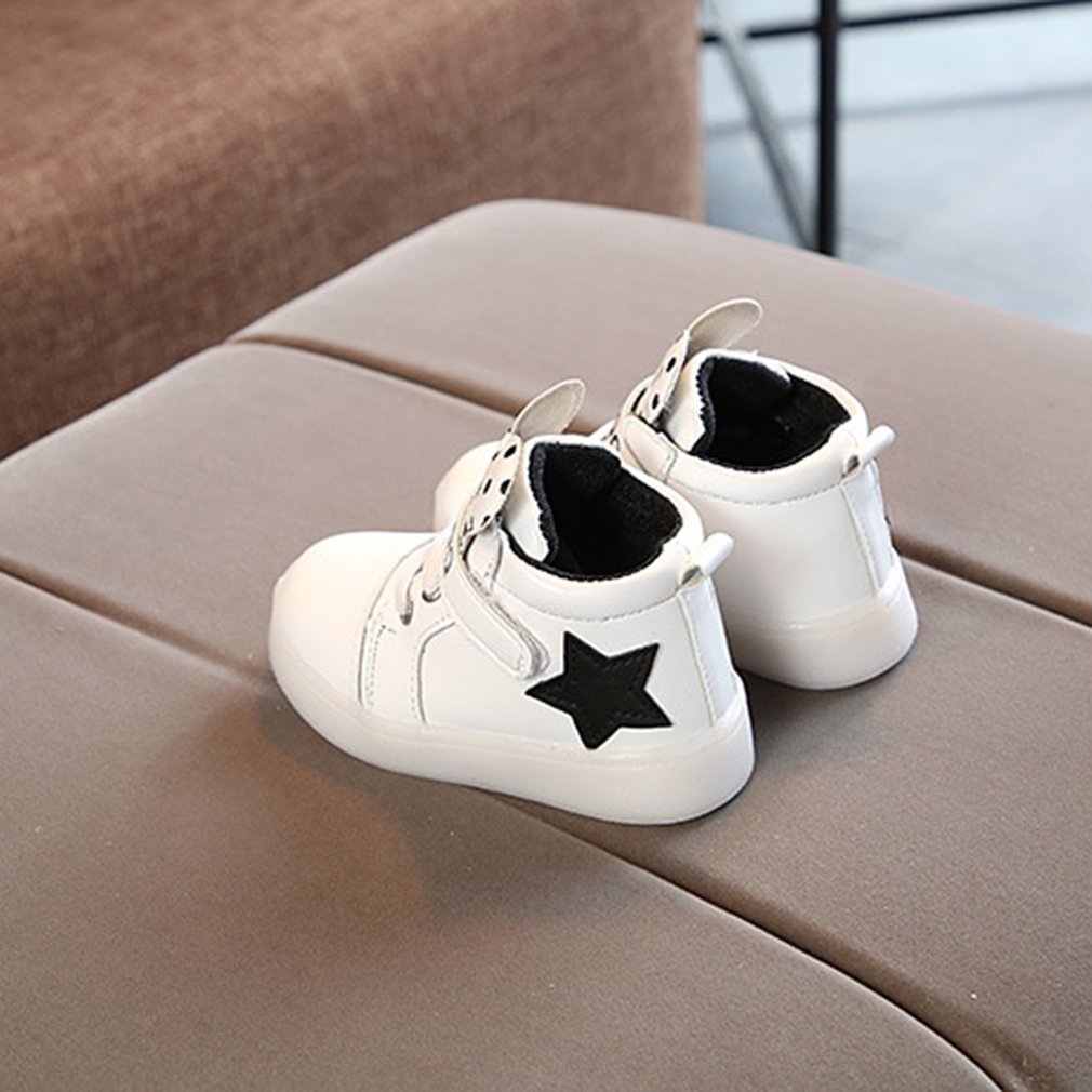 Обувь кроссовки