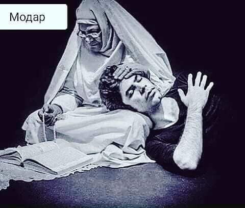 Сколько бы нам ни было лет для мам - мы всегда остаёмся детьми, о которых они будут заботиться на протяжении всей своей жизни, переживая о всяких мелочах, заботливо спрашивая, поел ли ты, надел шапку или всё ли в порядке? Ведь быть мамой – большая ответственность. И только с возрастом осознаёшь всю значимость того, что родной и близкий человек сделал для нас с первого и до последнего дня.
