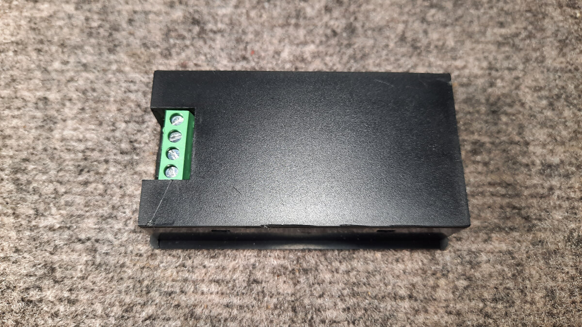 Задняя сторона.