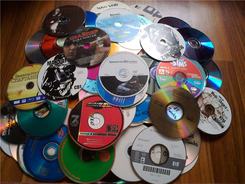 Продажа сд. CD DVD диски. Много дисков. Музыкальный диск. Музыкальные CD диски.