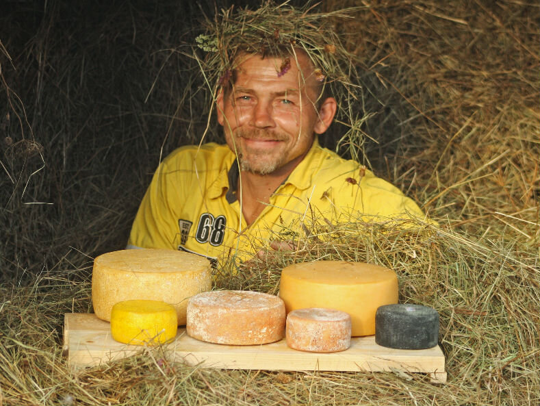 Фермерский сыр от сыроварни KFH-MAGOR с бесплатной доставкой 