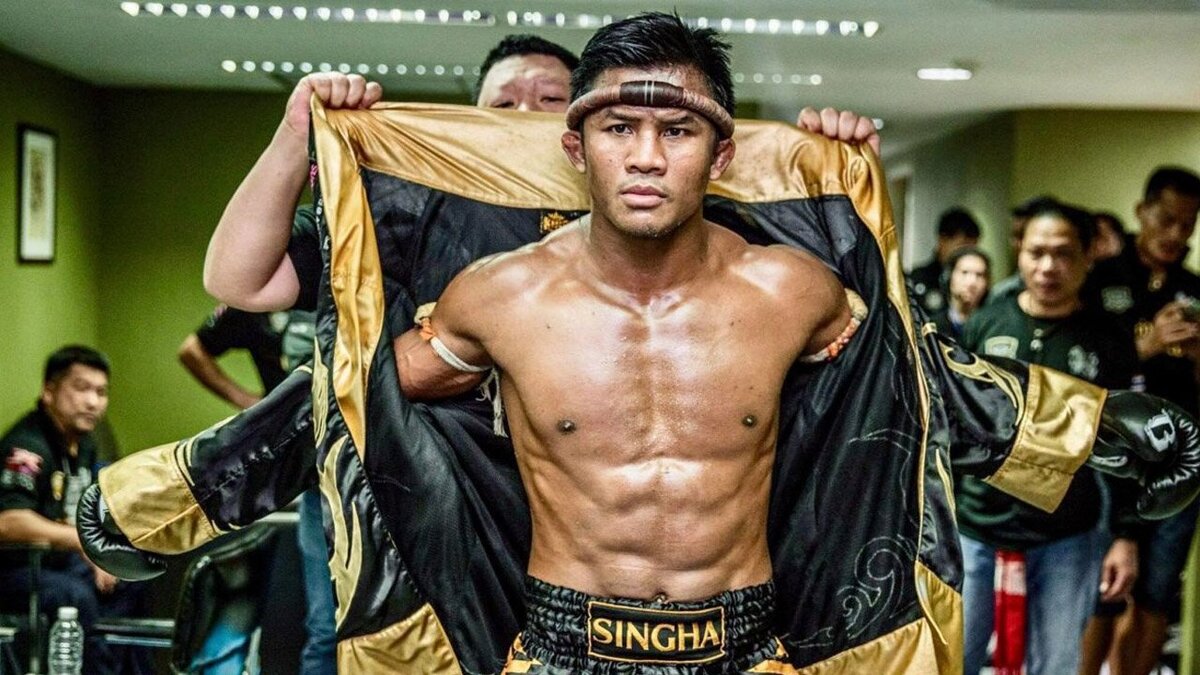 Муай Тай Buakaw