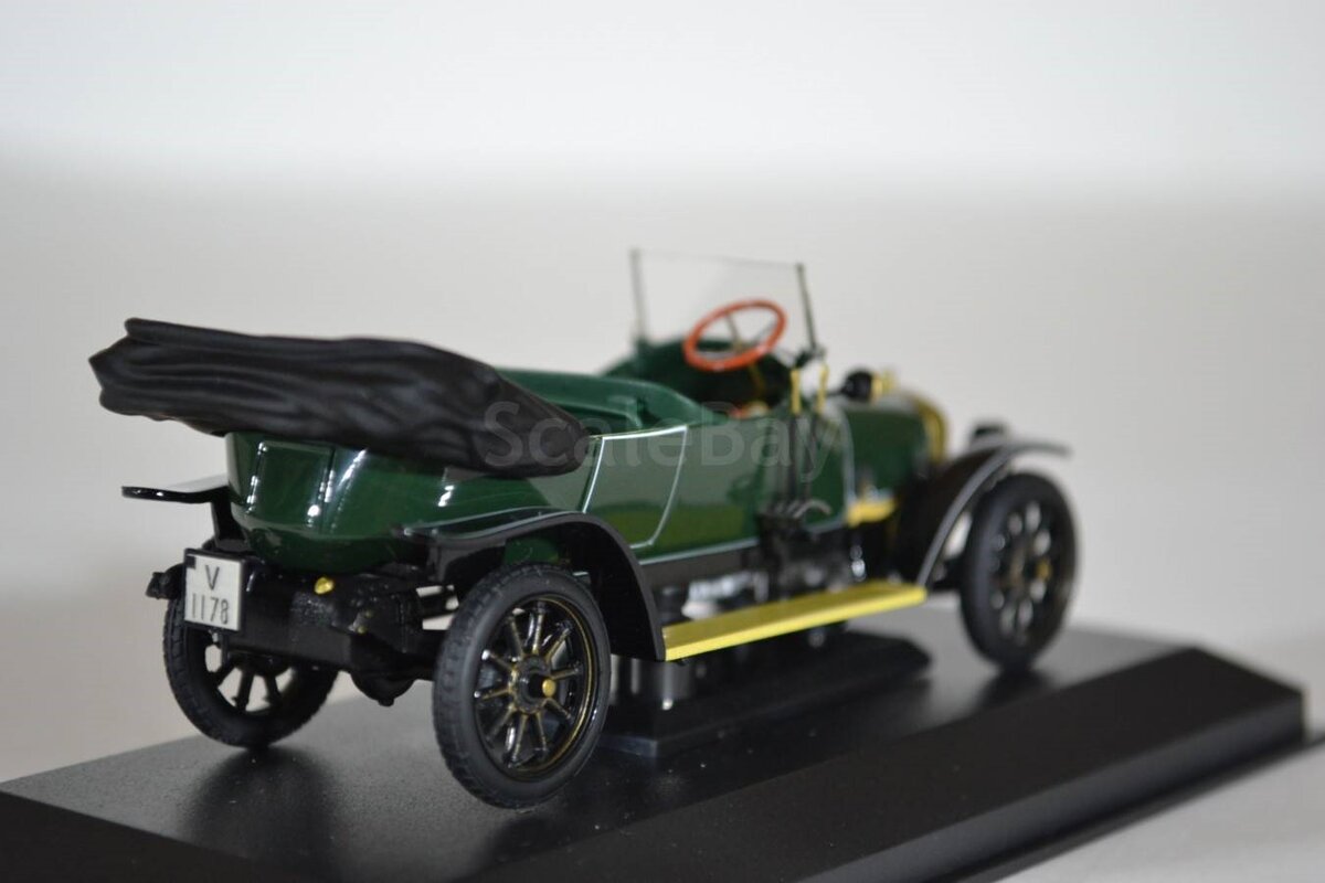 Руссо-Балт 24/30 сзади. Источник фото: scalebay.ru 