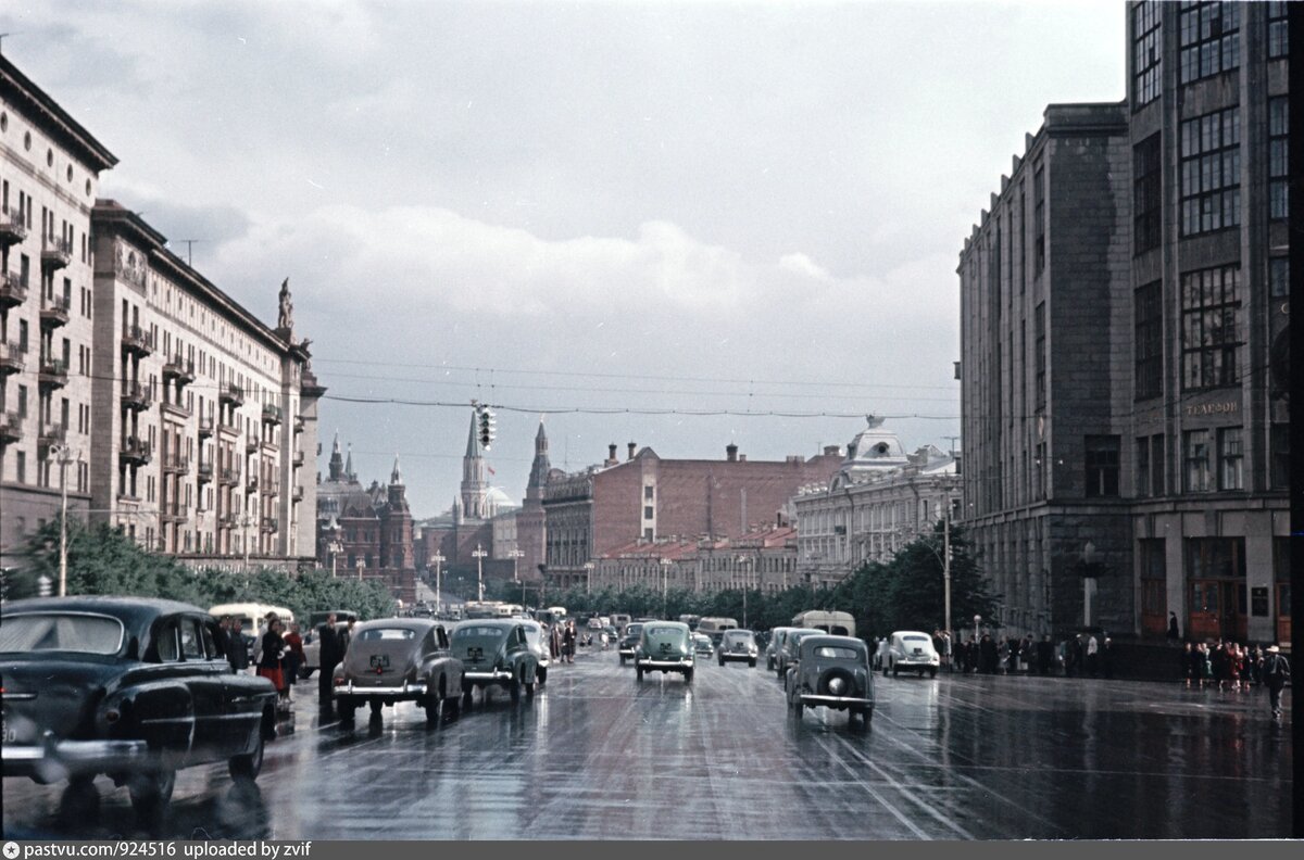 Что отталкивает в облике современной Москвы и заставляет вспоминать ...