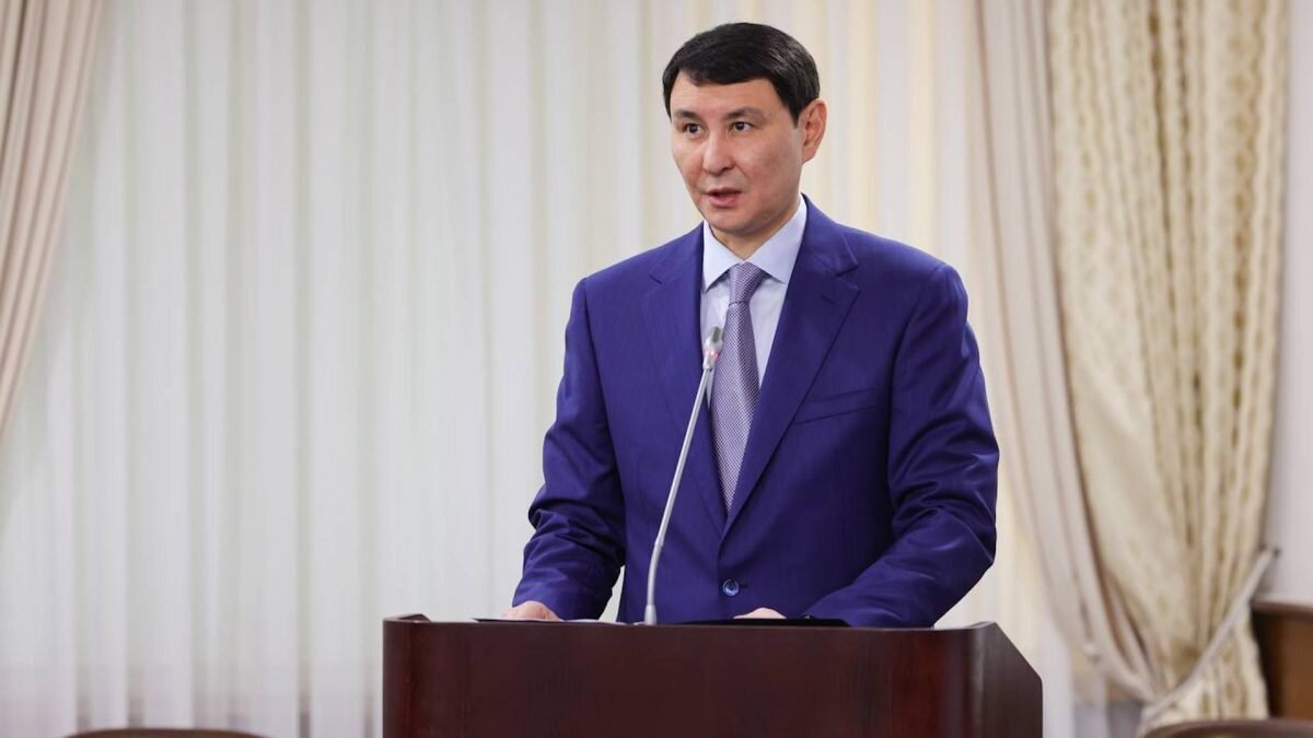    Фото: Пресс-служба премьер-министра Август Макаров